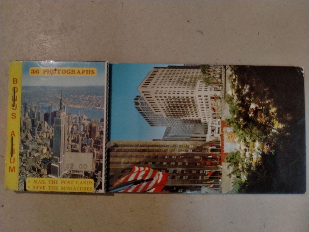 Post Card , Tear-Out Booklet , MANHATTAN